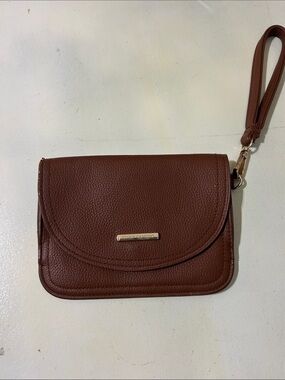 Vince Camuto Chestnut Brown Pebbled Leather Wristlet Clutch with Gold Hardware